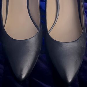 Classic Naturalizer Pumps